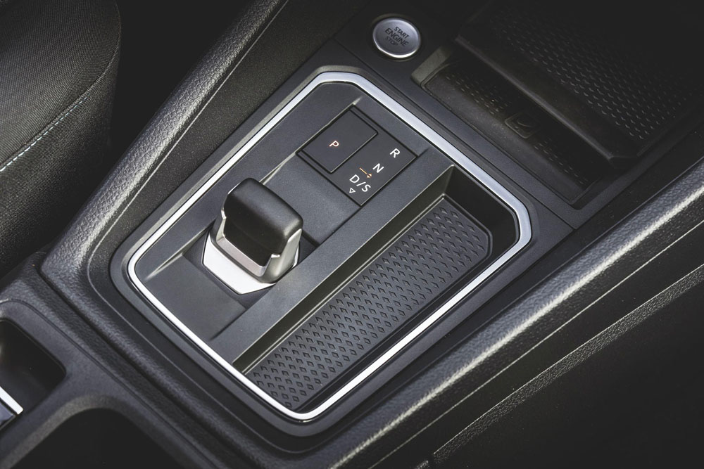 FORD TOURNEO CONNECT 15 Motor16