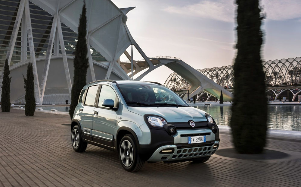 Fiat Panda Hybrid Motor16