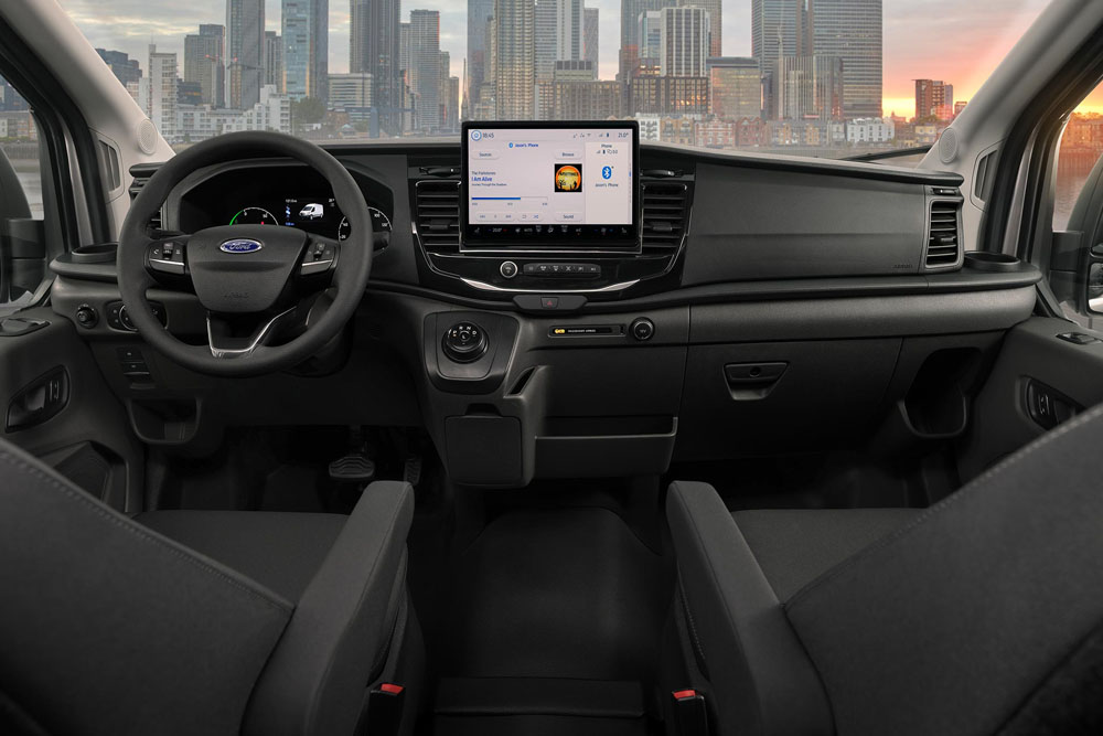 Ford E-Transit: ¿compensa pagar el doble? 5 Motor16 Ford E Transit 17 1 Motor16
