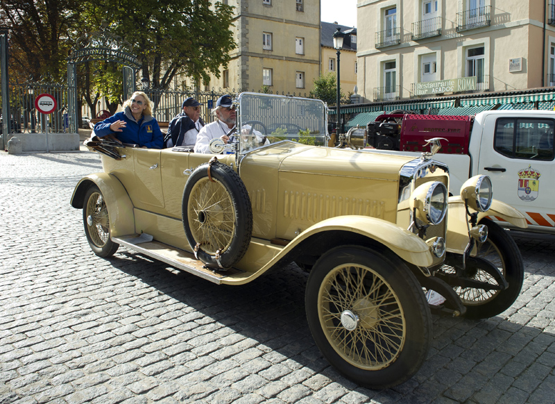 52 coches centenarios se van de rally 11 Motor16 HSH6 Motor16