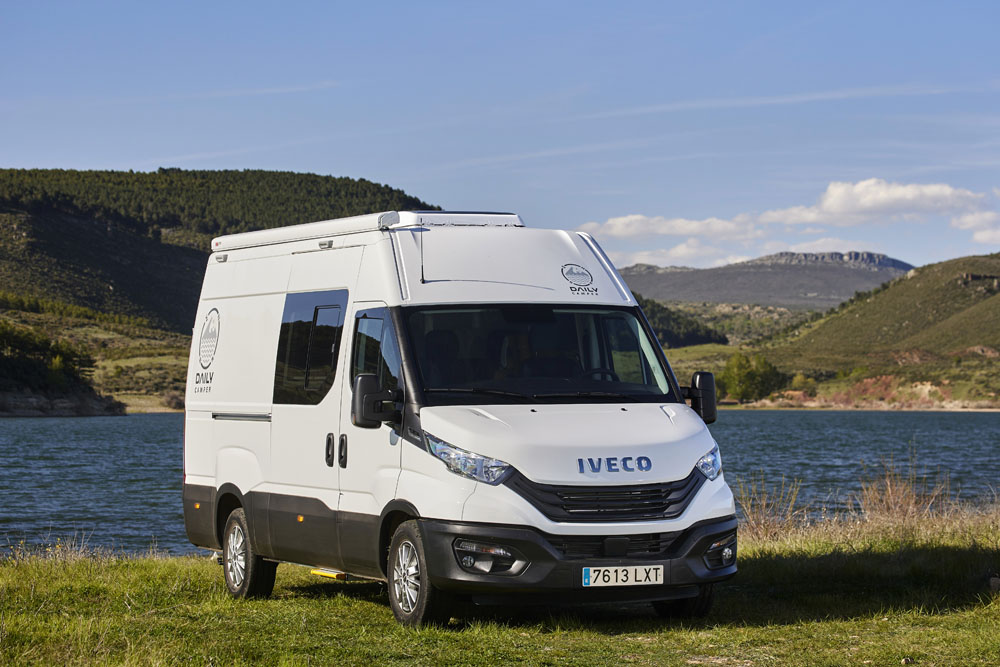 Iveco Daily Camper, mejoras en esta segunda vivienda 2 Motor16 Iveco Daily Camper 1 Motor16