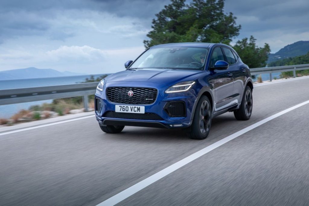 El coche más barato de cada marca de lujo 6 Motor16 Jaguar E Pace 3 Motor16