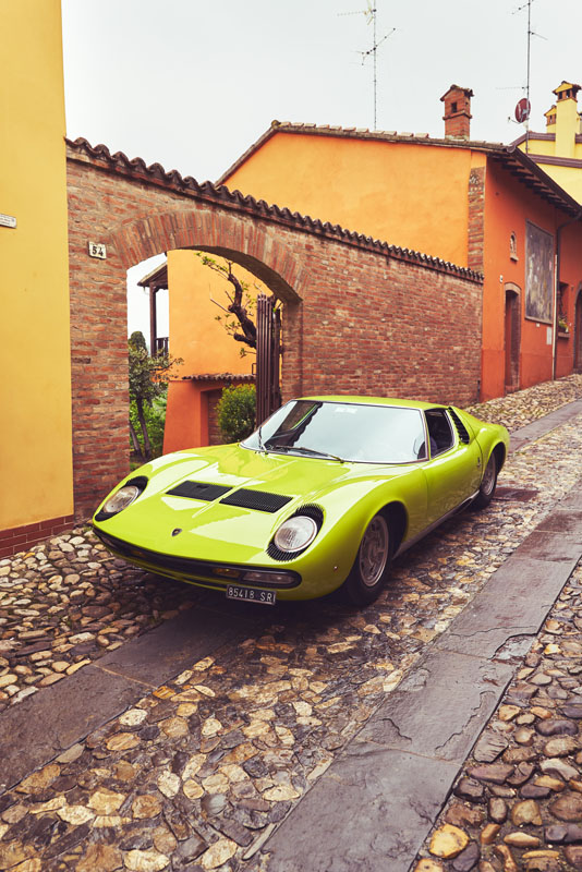 Lamborghini: adiós al V12 y bienvenida a la hibridación 30 Motor16 Lamborghini Miura 28 Motor16