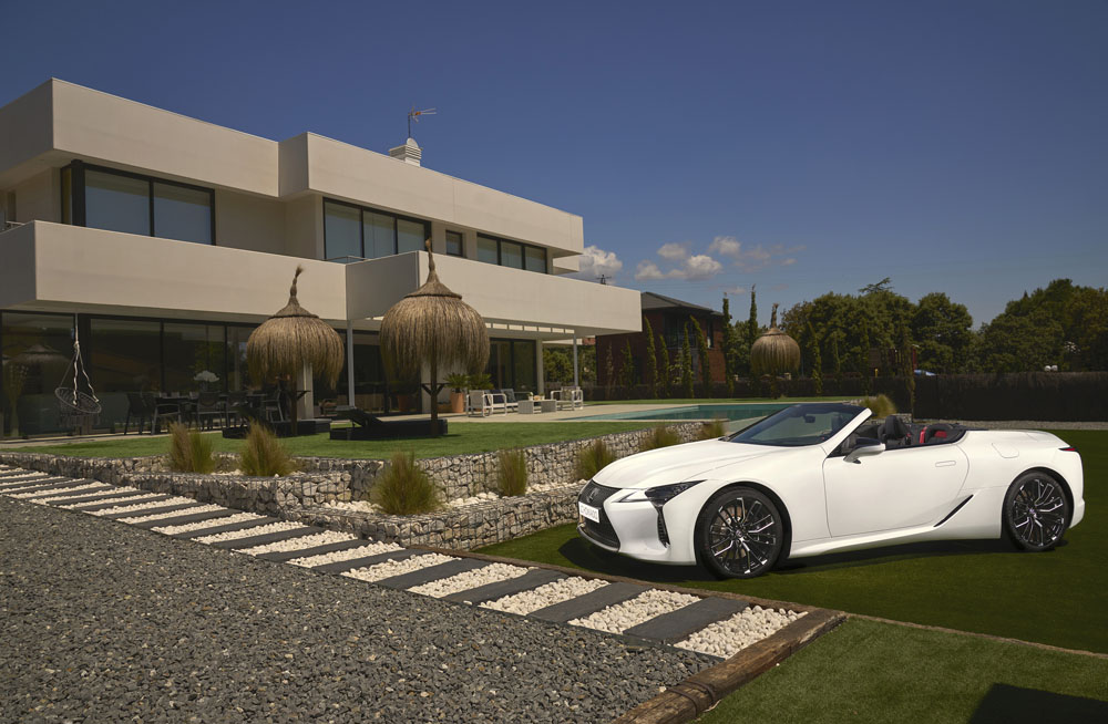 Lexus LC 500 Cabrio HOKKAIDO. Exclusivo no, lo siguiente. 2 Motor16 Lexus LC 500 Cabrio HOKKAIDO.