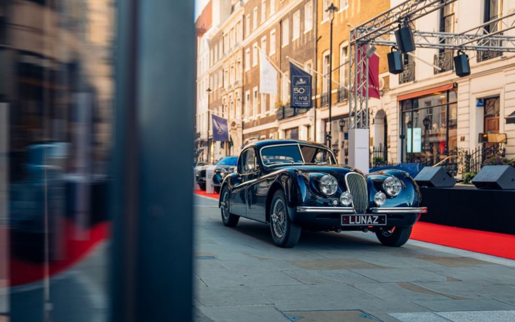 Lunaz XK 120 5 Motor16