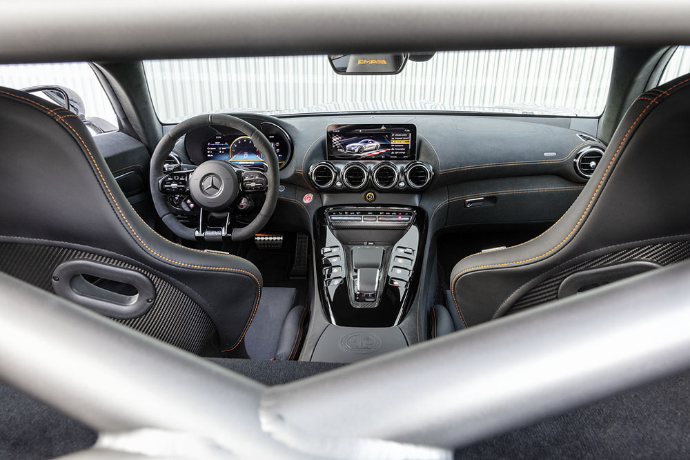 MERCEDES AMG GT BLACK SERIES 6 Motor16