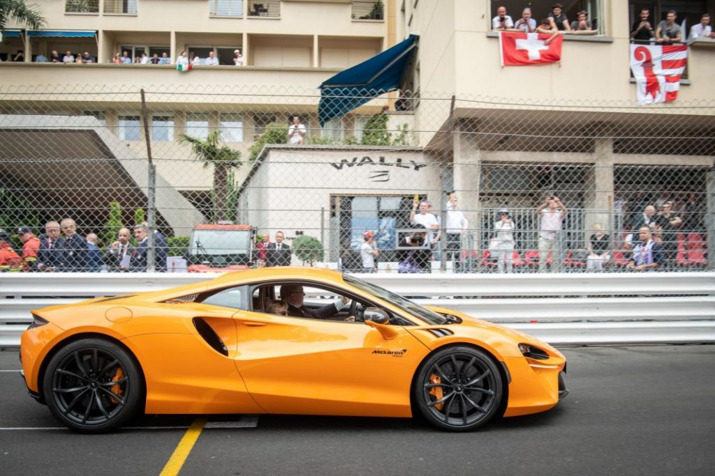 McLAren Artura 1 Motor16