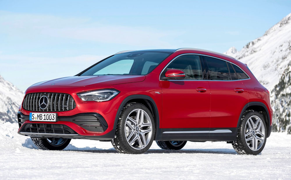 Mercedes GLA.