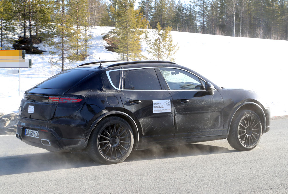 PORSCHE MACAN ELECTRICO 17 Motor16