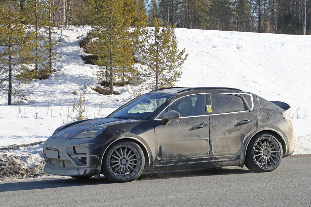 PORSCHE MACAN ELECTRICO 24 Motor16