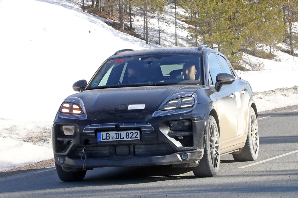 PORSCHE MACAN ELECTRICO 35 Motor16