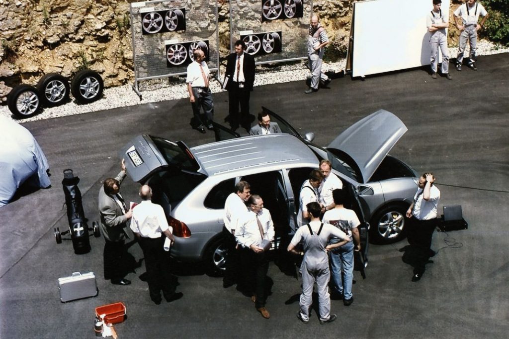 Porsche Cayenne 13 Motor16