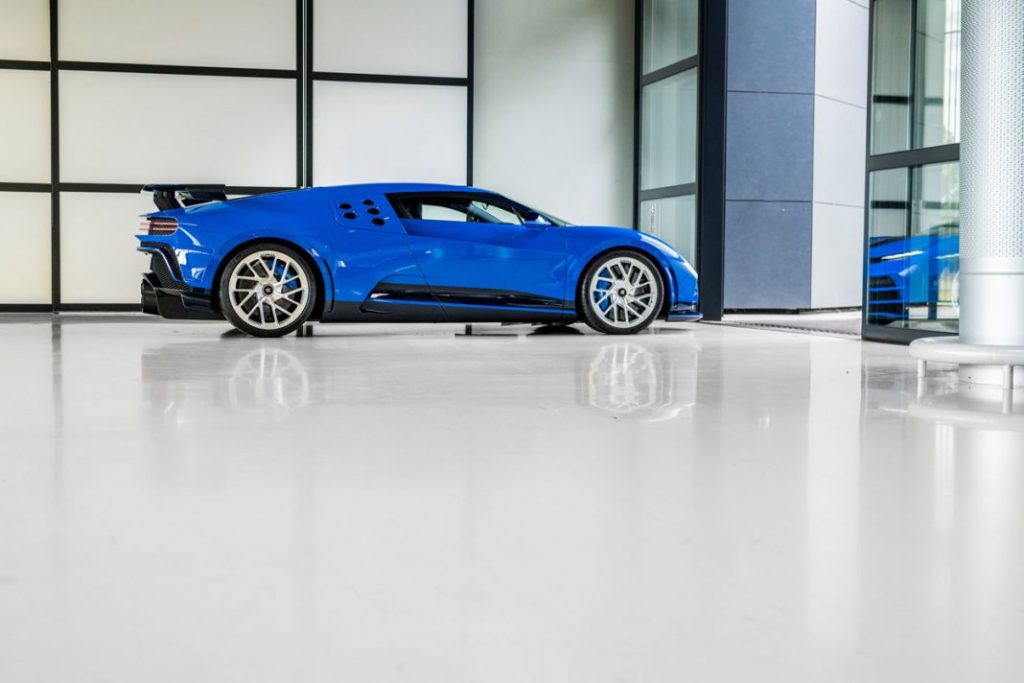 Bugatti entrega el primer Centodieci. Ya solo quedan nueve, a razón de 8 millones de euros la unidad 10 Motor16 Primer Bugatti Centodieci 5 Motor16