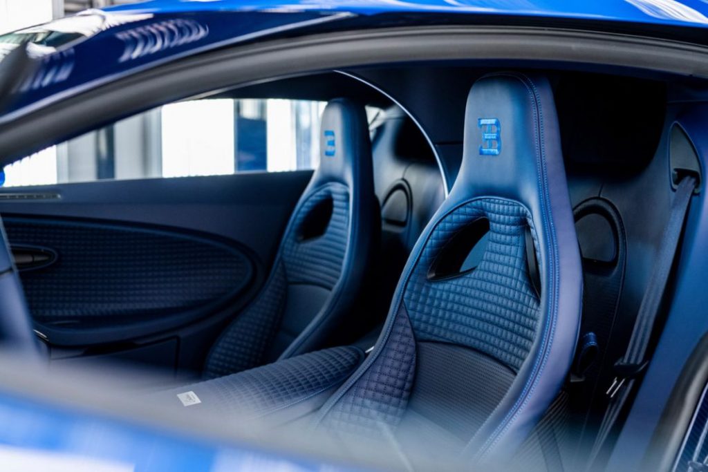 Bugatti entrega el primer Centodieci. Ya solo quedan nueve, a razón de 8 millones de euros la unidad 9 Motor16 Primer Bugatti Centodieci 9 Motor16