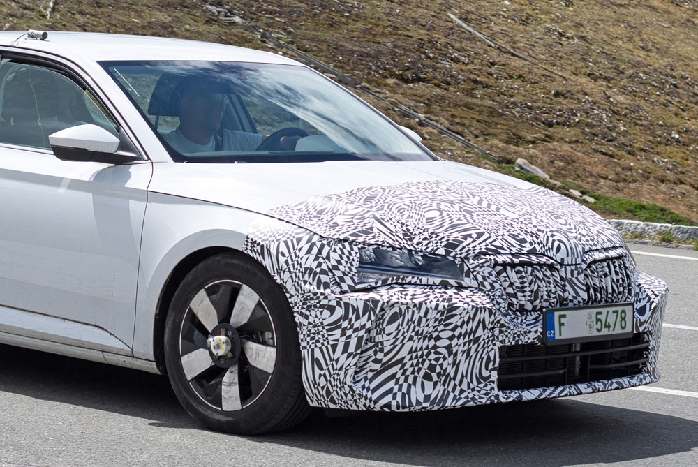 El futuro Skoda Superb está ya en camino 2 Motor16 Skoda Superb mule 4 Motor16