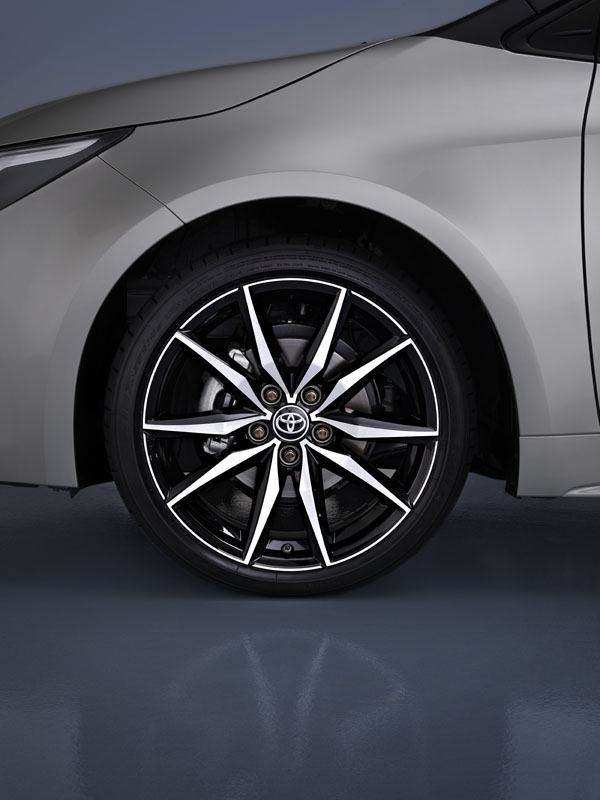 El Toyota Corolla resuelve sus puntos débiles con esta actualización 12 Motor16 Toyota Corolla 202315 Motor16