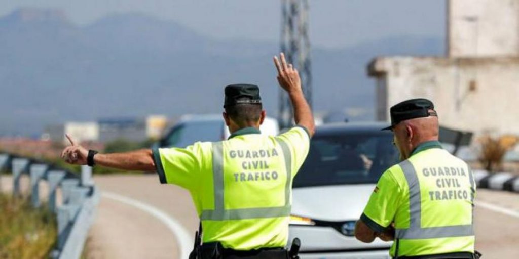 La DGT está muy cansada de estos adelantamientos y empieza a multar muy en serio 165 Motor16 Las multas por circular y adelantar indebidamente