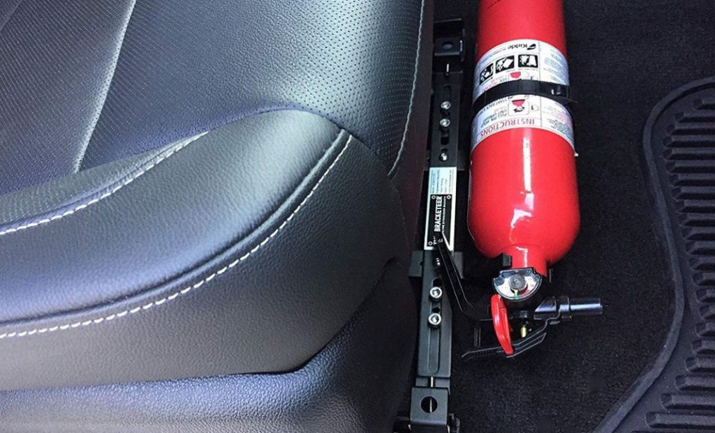 Este es el extintor que necesitas según tu tipo de coche 67 Motor16 Deberás estar atento a cualquier inconveniente