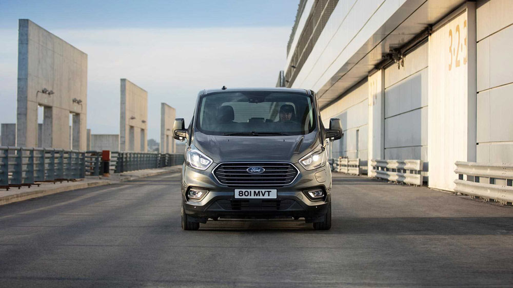 Meritxell Batet se gasta más de un millón en exclusivos Audi híbridos enchufables 6 Motor16 ford tourneo custom phev 2 Motor16