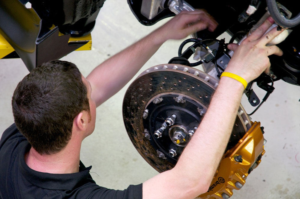 Amazon tiene la solución para alargar la vida de tus frenos por menos de 3 euros 2 Motor16 revisión de frenos