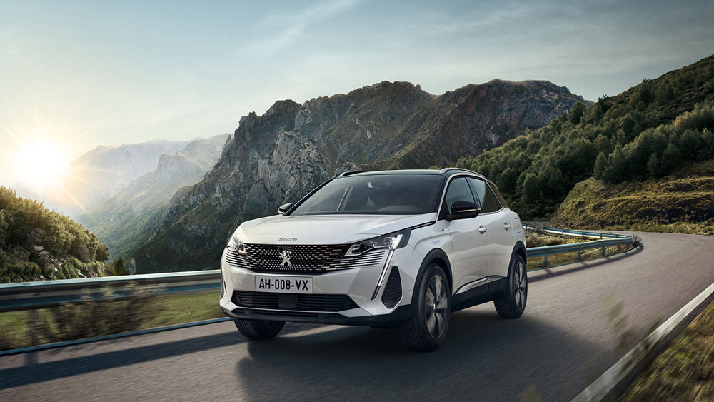Estos son los coches eléctricos más vendidos este año en España 1 Motor16 peugeot 3008 Motor16