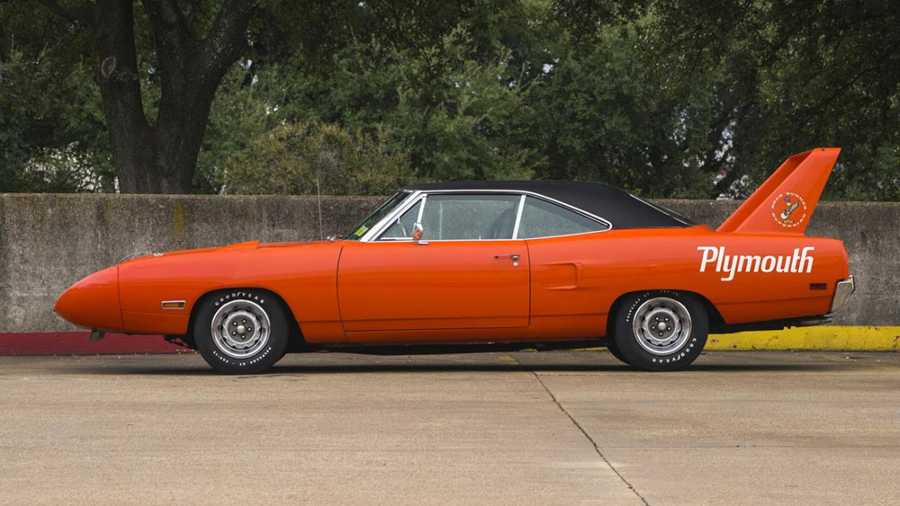 plymouth hemi superbird 2 1 Motor16