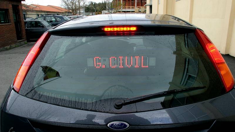 Cómo reconocer un coche camuflado de la Guardia Civil antes de adelantarlo 4 Motor16 rotulo Motor16