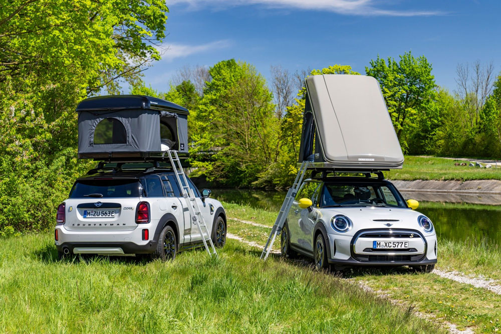 Con estos accesorios conviertes tu coche en un vehículo camper 4 Motor16 cama techo. mini. accesorio camper.