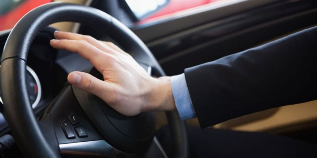 Circular a 30 km/h originará desperfectos en el coche