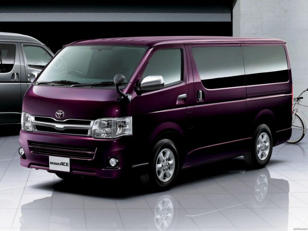 El Toyota HiAce ahora es eléctrico y tiene marca china 2 Motor16 toyota hiace 200 Motor16