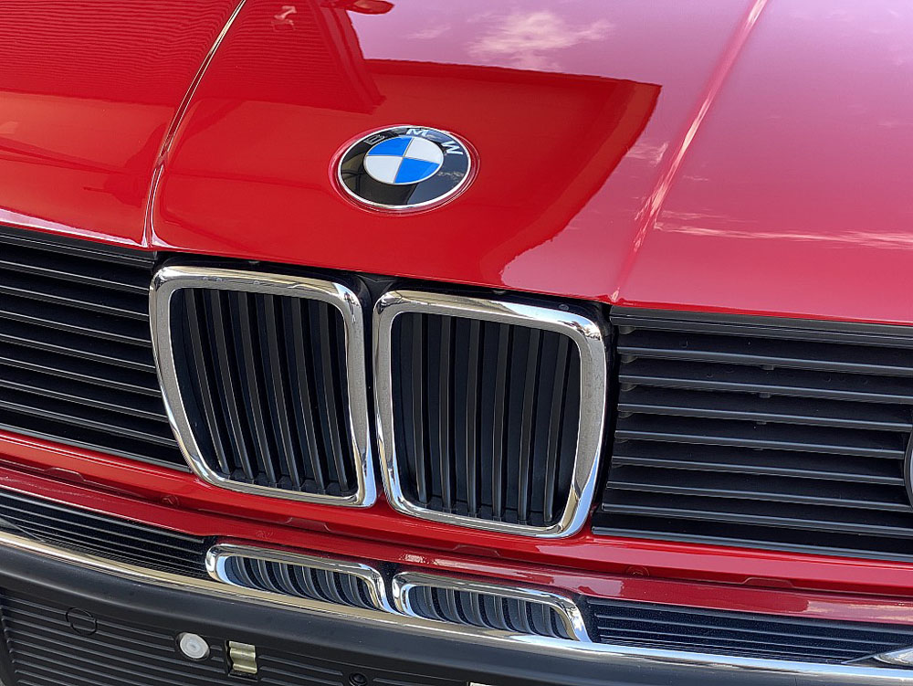 1985 BMW E30 323i 12 Motor16