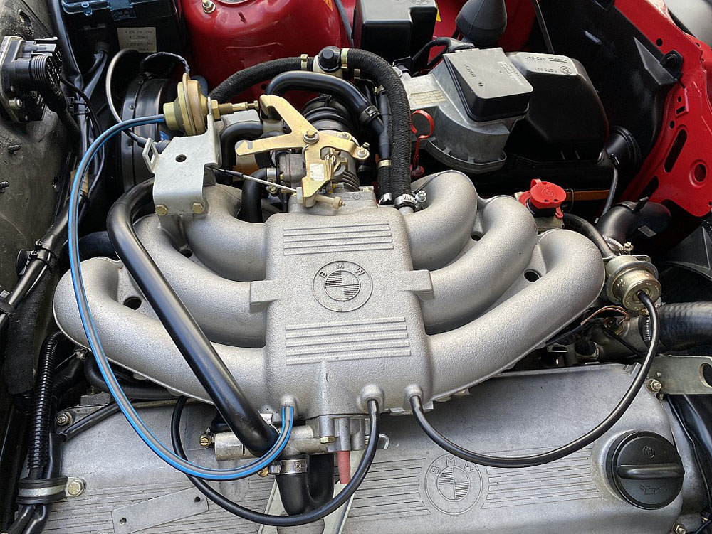 1985 BMW E30 323i 14 Motor16