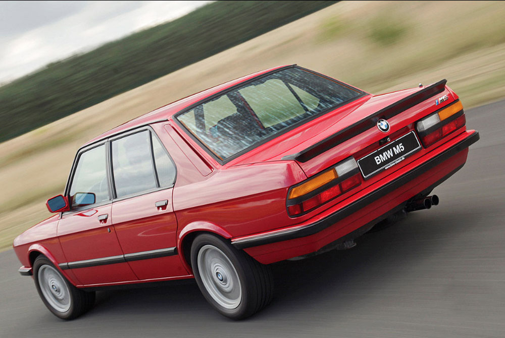 BMW Serie 5. Una berlina que cumple 50 años de historia 5 Motor16 BMW Serie 5 generación E28. M5.