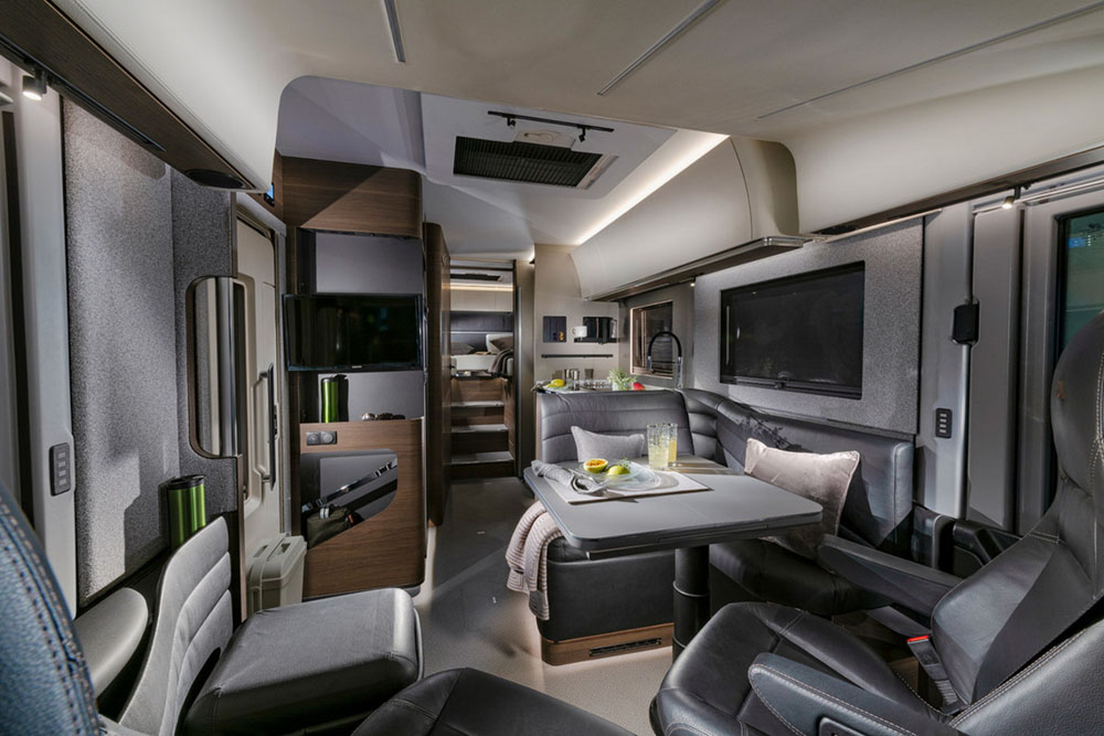 La última joya de Adria es esta autocaravana llamada Supersonic 16 Motor16 2022 Adria Supersonic Motorhome 14 Motor16