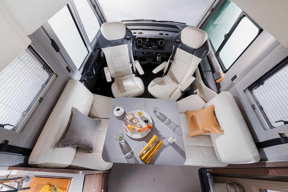 La última joya de Adria es esta autocaravana llamada Supersonic 10 Motor16 2022 Adria Supersonic Motorhome 8 Motor16