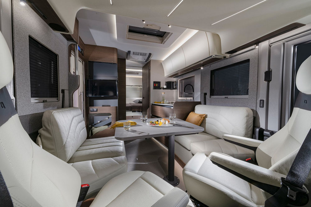 La última joya de Adria es esta autocaravana llamada Supersonic 11 Motor16 2022 Adria Supersonic Motorhome 9 Motor16