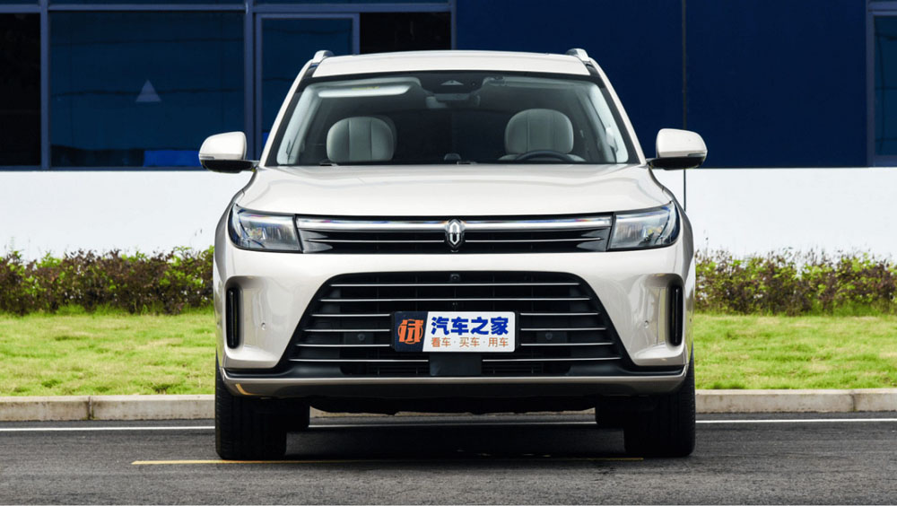 Huawei lanza en China este Aito M7, un gran SUV híbrido enchufable 6 Motor16 2022 Aito M7 3 Motor16