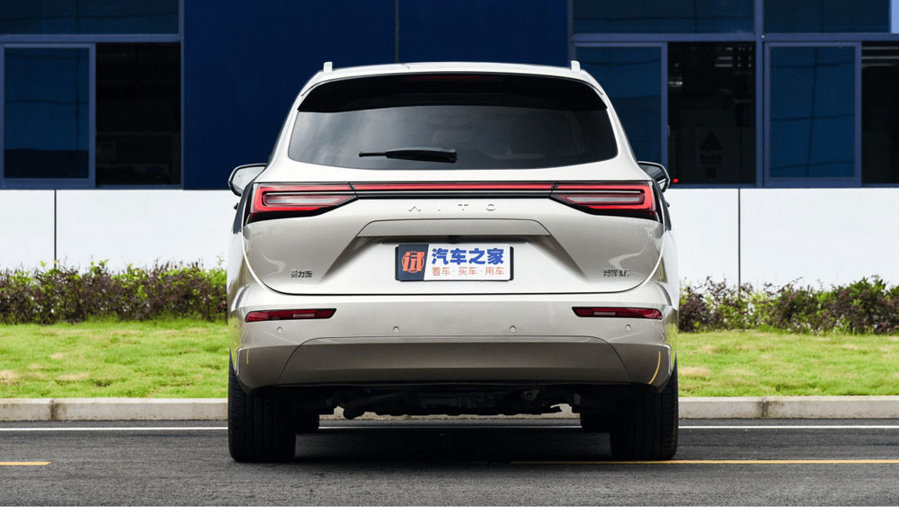 Huawei lanza en China este Aito M7, un gran SUV híbrido enchufable 8 Motor16 2022 Aito M7 5 Motor16
