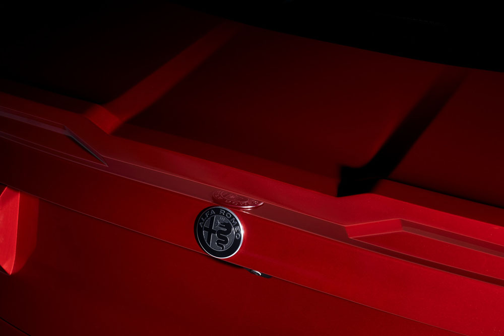 Un Alfa Romeo Giulia se esconde bajo la obra de ErreErre Fuoriserie 13 Motor16 2022 Alfa Romeo Giulia ErreErre Fuoriserie 9 Motor16