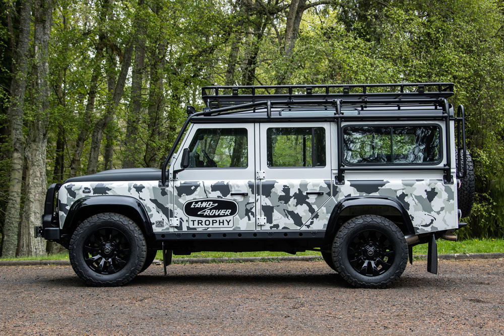 2022 Land Rover Classic Defender Works V8 Trophy II 3 1 Motor16