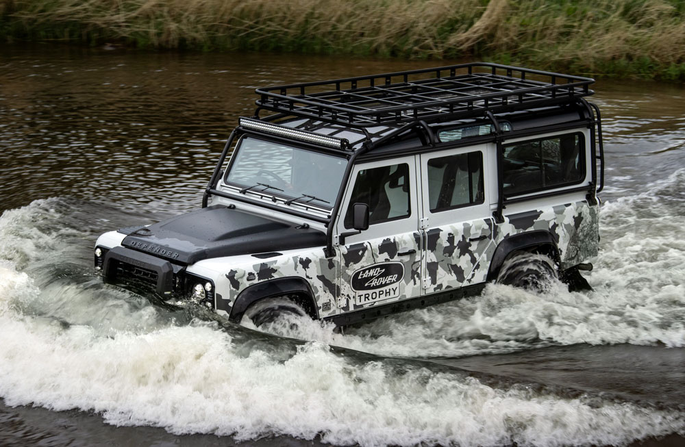 2022 Land Rover Classic Defender Works V8 Trophy II 4 1 Motor16