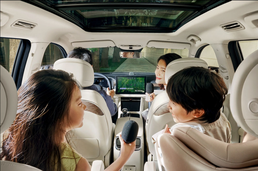 Huawei lanza en China este Aito M7, un gran SUV híbrido enchufable 1 Motor16 Aito M7. Imagen interior.