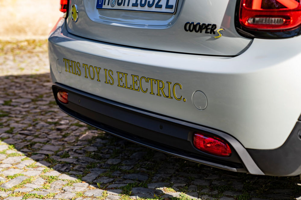 El Mini eléctrico se hace descapotable, pero no te hagas ilusiones 57 Motor16 2022 Mini Cooper SE Convertible 41 Motor16