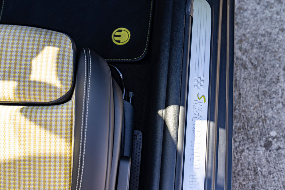 El Mini eléctrico se hace descapotable, pero no te hagas ilusiones 49 Motor16 2022 Mini Cooper SE Convertible 53 Motor16