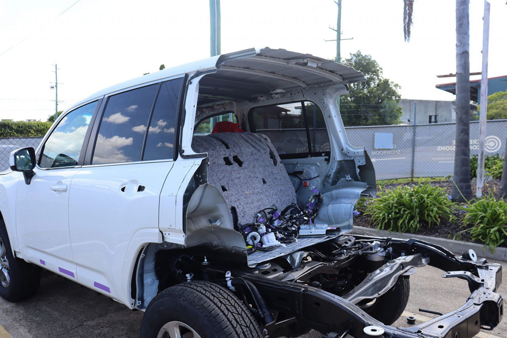 Si vives en Australia, podrás comprar este Toyota Land Cruiser 300 Pick-Up 23 Motor16 2022 Toyota Land Cruiser Creative Conversions 18 Motor16