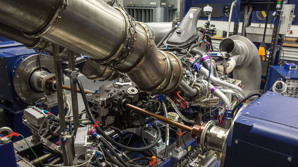 Con este motor BMW quiere ganar las 24 Horas de Le Mans 7 Motor16 2022 bmw m hybrid v8 p66 lmdh 4 Motor16