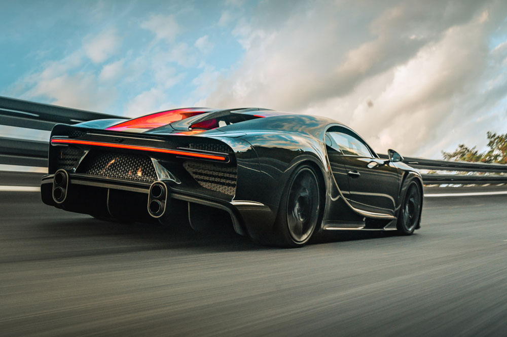 Los 30 Bugatti Chiron Super Sport 300+ ya están en casa 1 Motor16 Bugatti Chiron Super Sport 300+. Imagen movimiento.