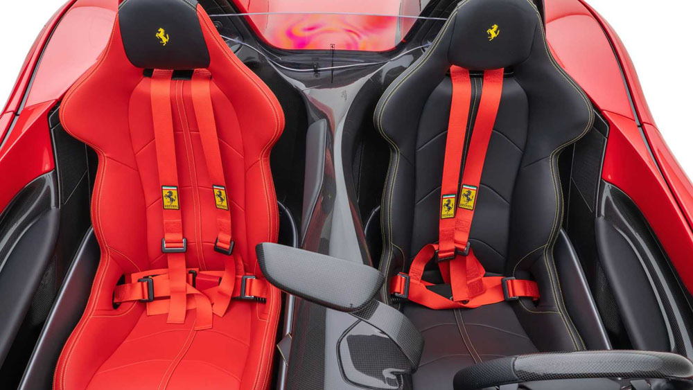 Mansory se la juega con este Ferrari Monza SP2 tan especial 16 Motor16 2022 mansory bespoke ferrari sp2 13 Motor16