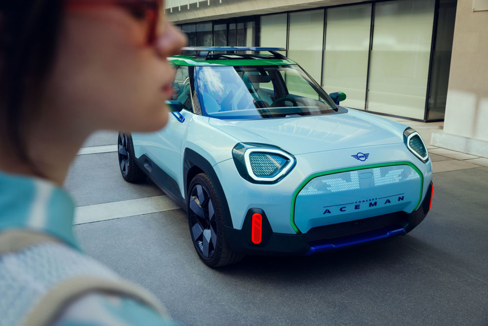 2022 mini concept aceman 5 Motor16