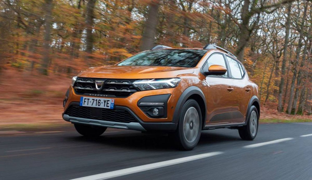 Viajar a San Fermín 2022. Dacia Sandero.